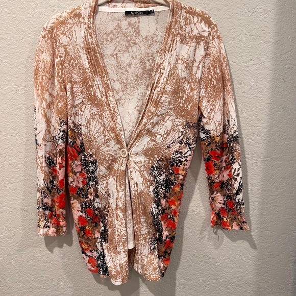 Cardigan light weight sweater - Picture 1 of 4